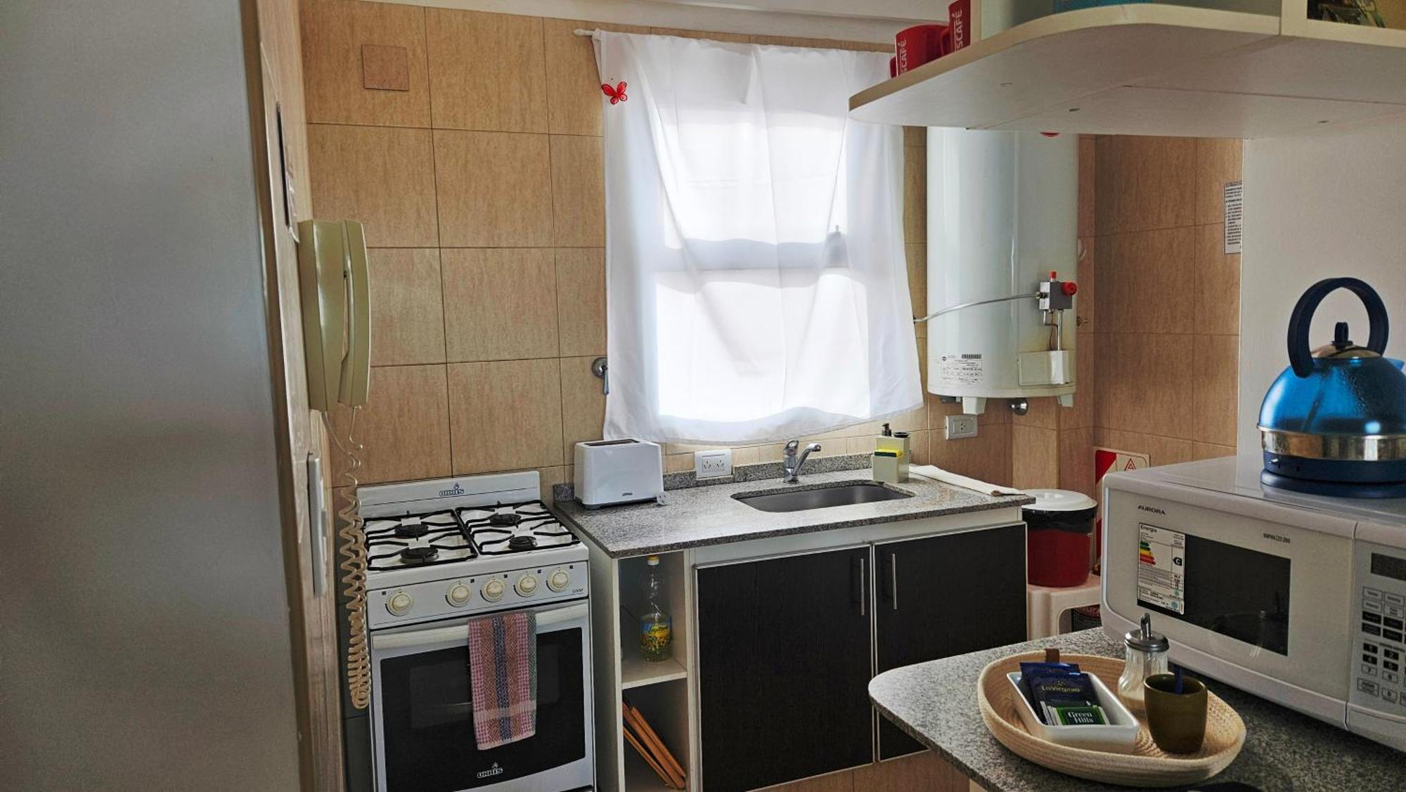 Apartment La *